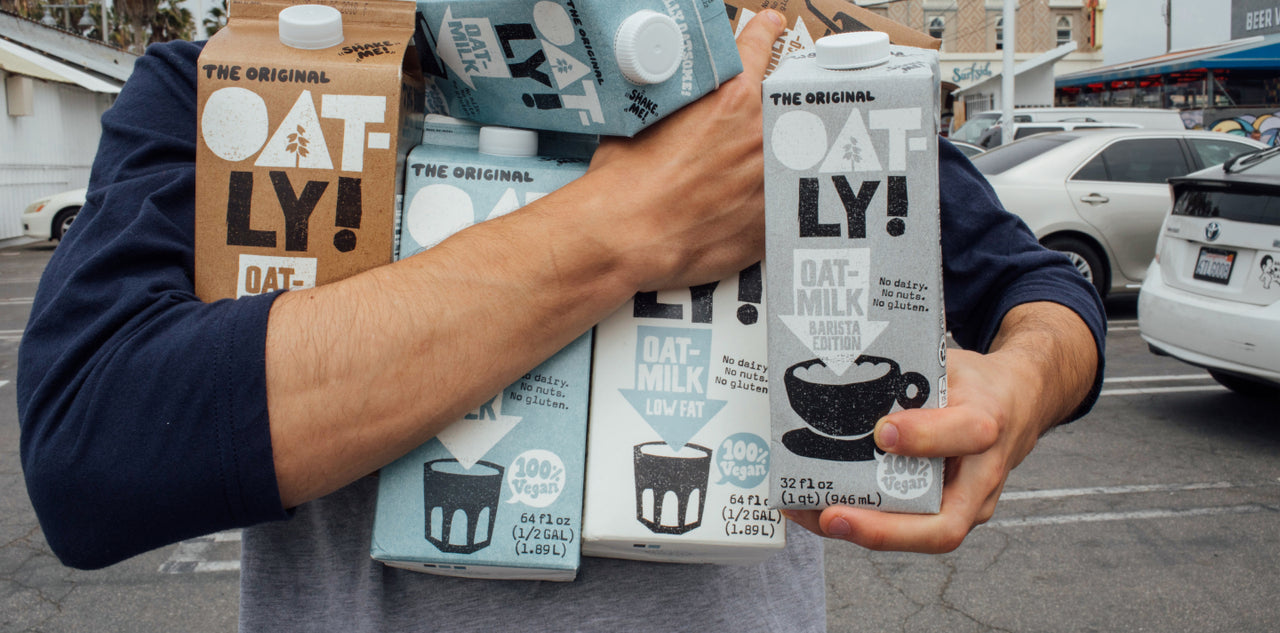 Oatly Oat Milk Barista Edition - Varita de espuma y espumador – El paquete  contiene 2 botellas de leche avena de 32 onzas y 1 espumador de leche
